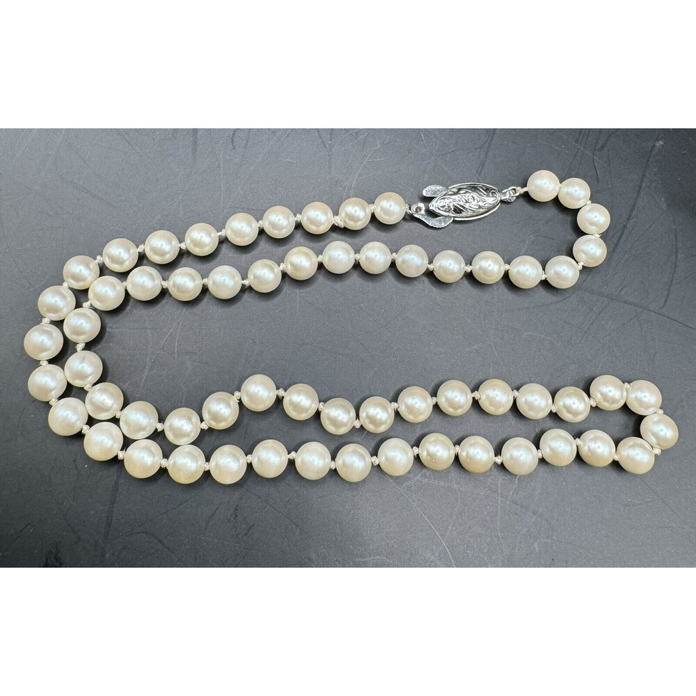 18” Pearl Knotted Strand Necklace Sterling Clasp Marked G Vintage - Picture 3 of 9